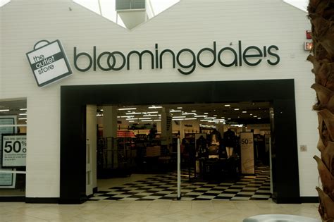 bloomingdale clearance outlet.